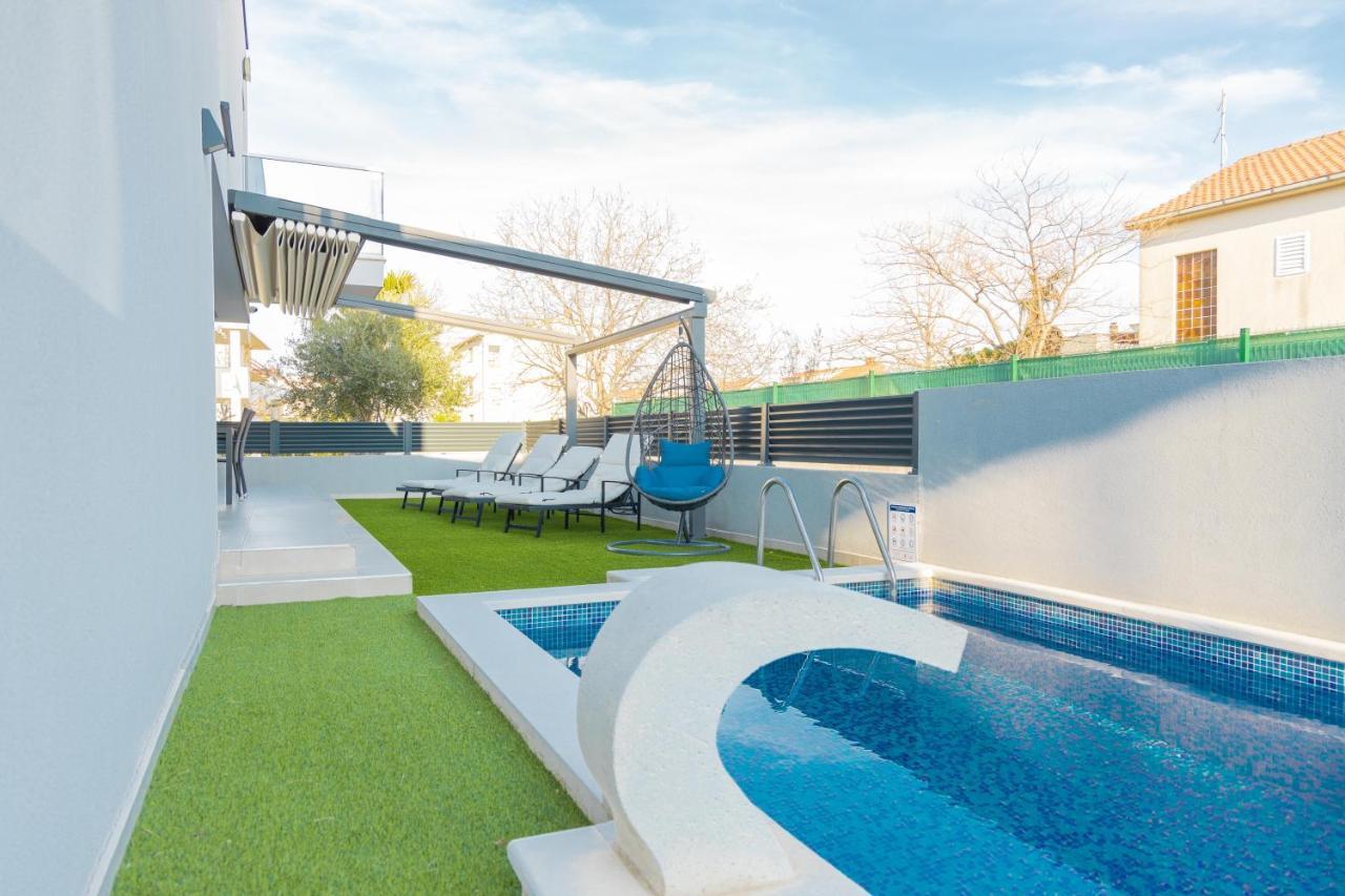 Villa Castelli, Apartment With Pool, Kaštela Extérieur photo